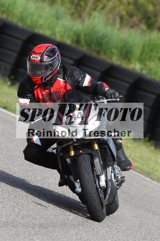 Archiv-2025/10 23.04.2025 Cornu Master School ADR/gruen-vert/24